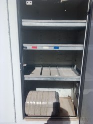 CAMION DE SERVICIO - INTERNATIONAL-4300 SBA 4X2 - 09652 - 17